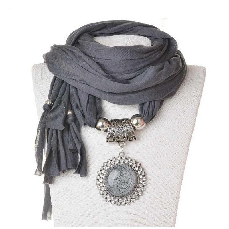 Foulard Élégance : Pendentif Rond