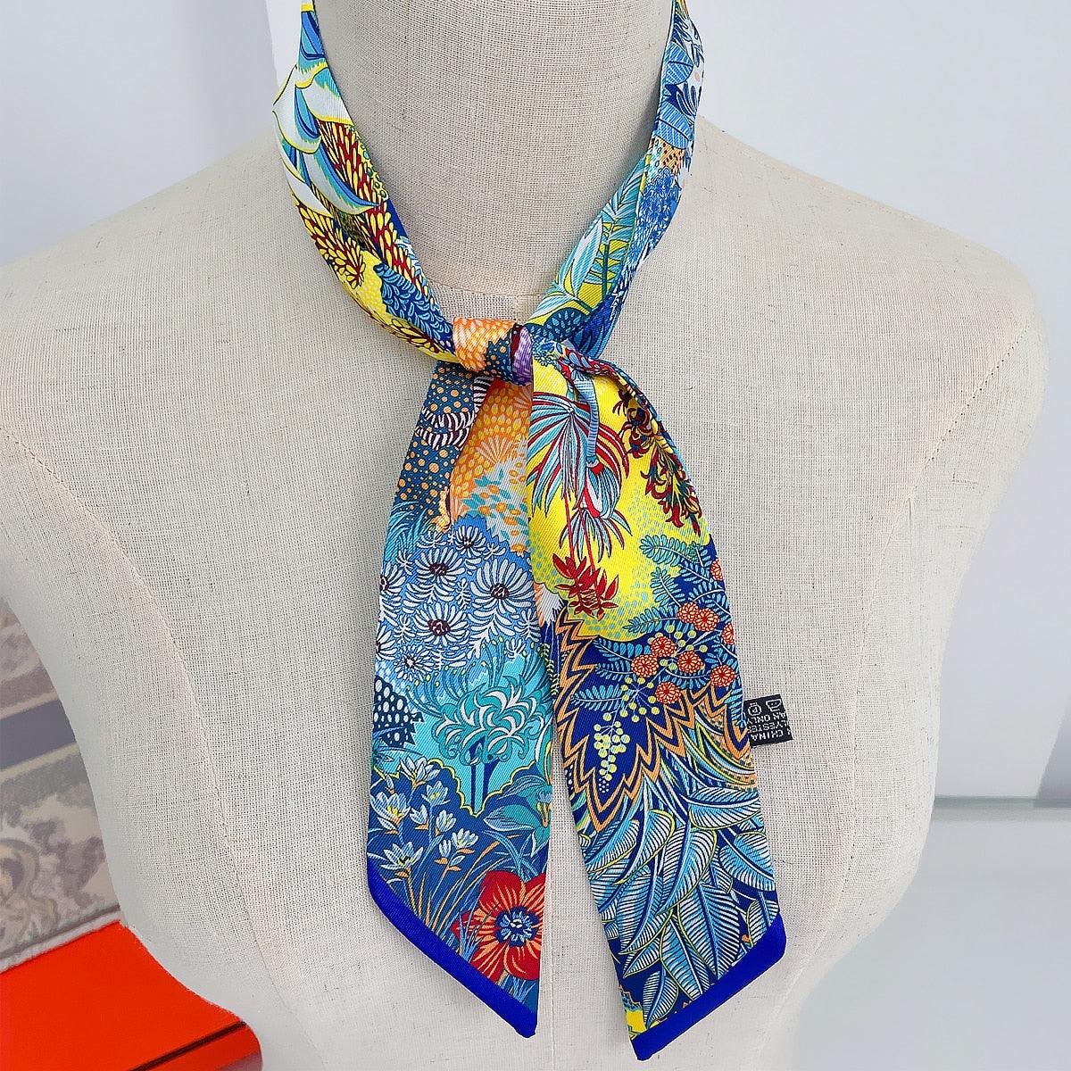 Foulard en soie "Zebra In Flowers"