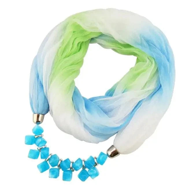 Foulard Bijou avec Collier Intégré – Élégance Bohème et Décolleté Raffiné Blanc/Bleu