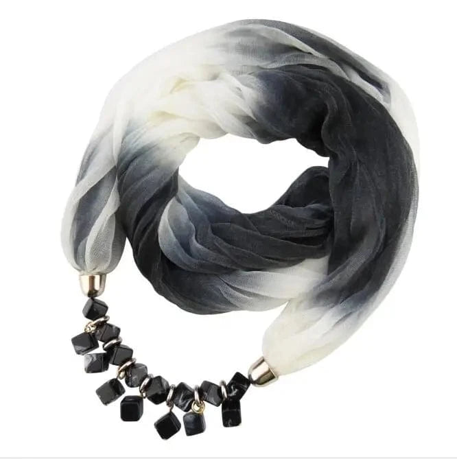 Foulard Bijou avec Collier Intégré – Élégance Bohème et Décolleté Raffiné Noir/Blanc