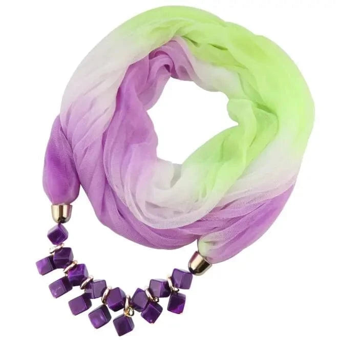 Foulard Bijou avec Collier Intégré – Élégance Bohème et Décolleté Raffiné Violet/Vert