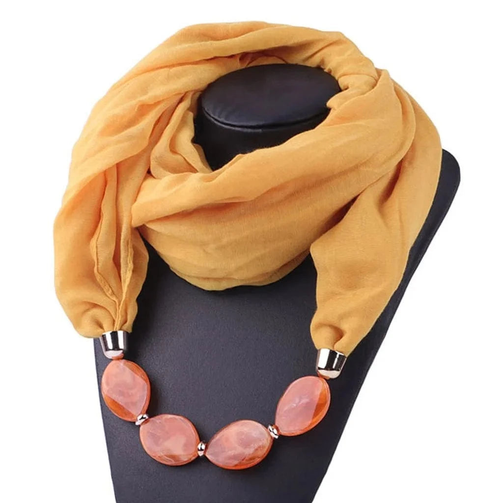 Foulard Bijou Collier Intégré — Écharpe enveloppante avec perles Jaune