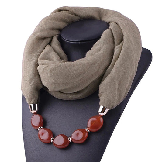 Foulard Bijou Collier Intégré — Écharpe enveloppante avec perles Marron