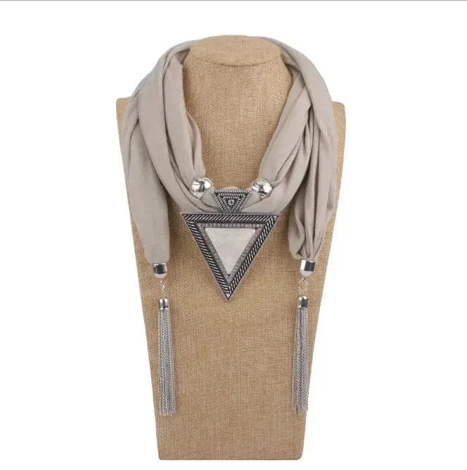 Foulard Bijou Collier Pendentif Géométrique - Écharpe longue bohème Gris