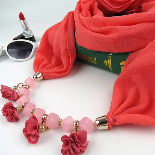 Foulard Bijou Guirlande Florale – Accessoire Élégant et Festif Rouge