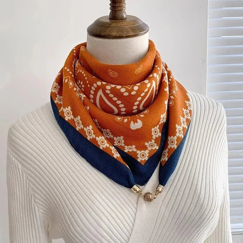 Foulard Bijou Imprimé Bandana Floral – Écharpe chic avec embouts et chaîne