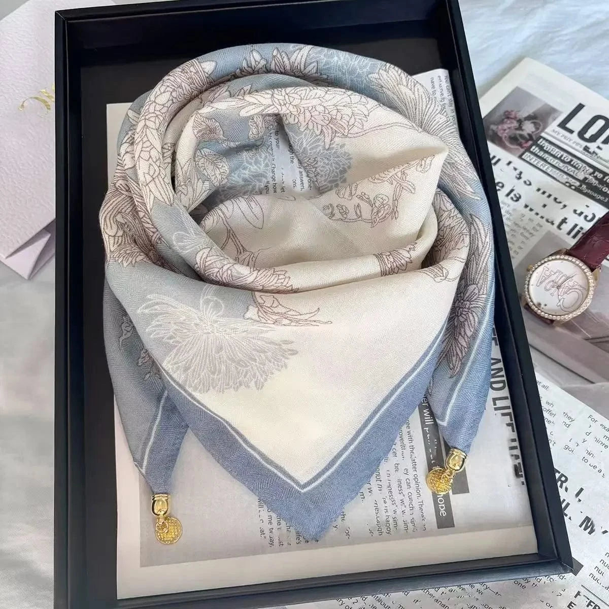 Foulard Bijou imprimé floral - médaille pendante Bleu