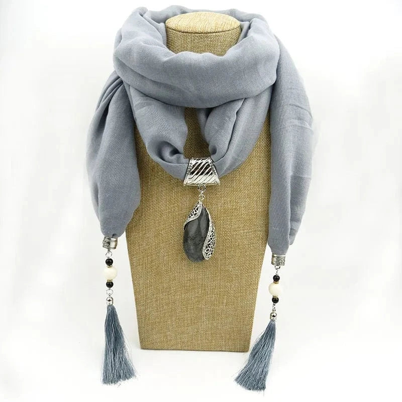 Foulard Bijou Pendentif Pierre Cabochon Gris