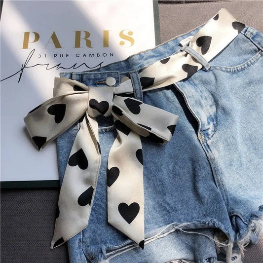 Foulard Ceinture Design Coeurs Chics Blanc