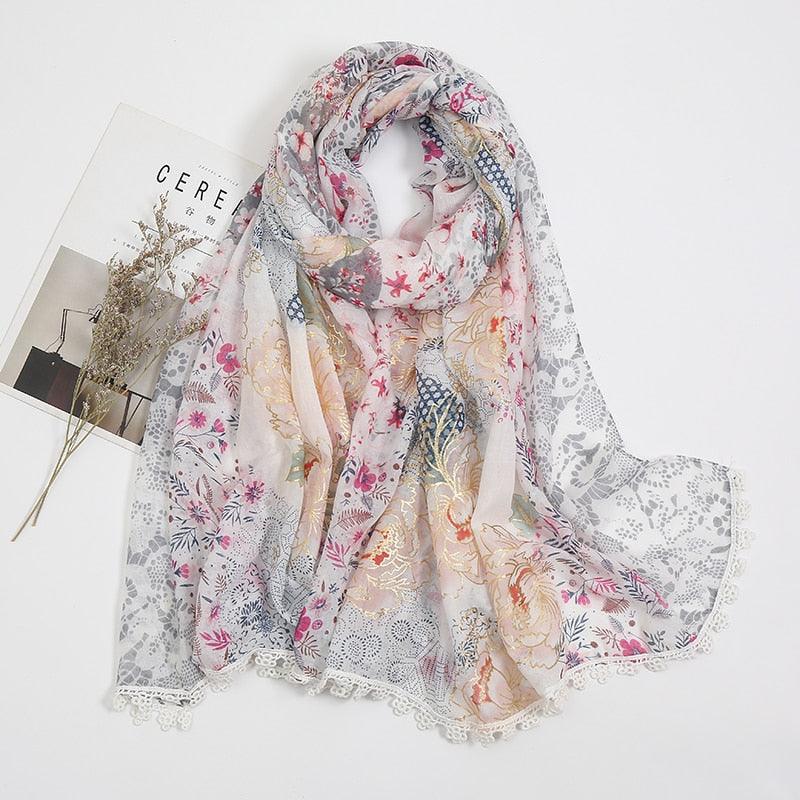 Foulard en coton floral de luxe avec liseré doré