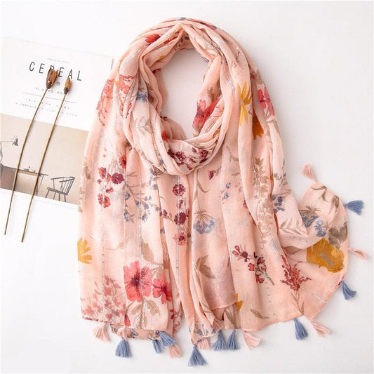 Foulard en coton floral rose avec pampilles bleu marine