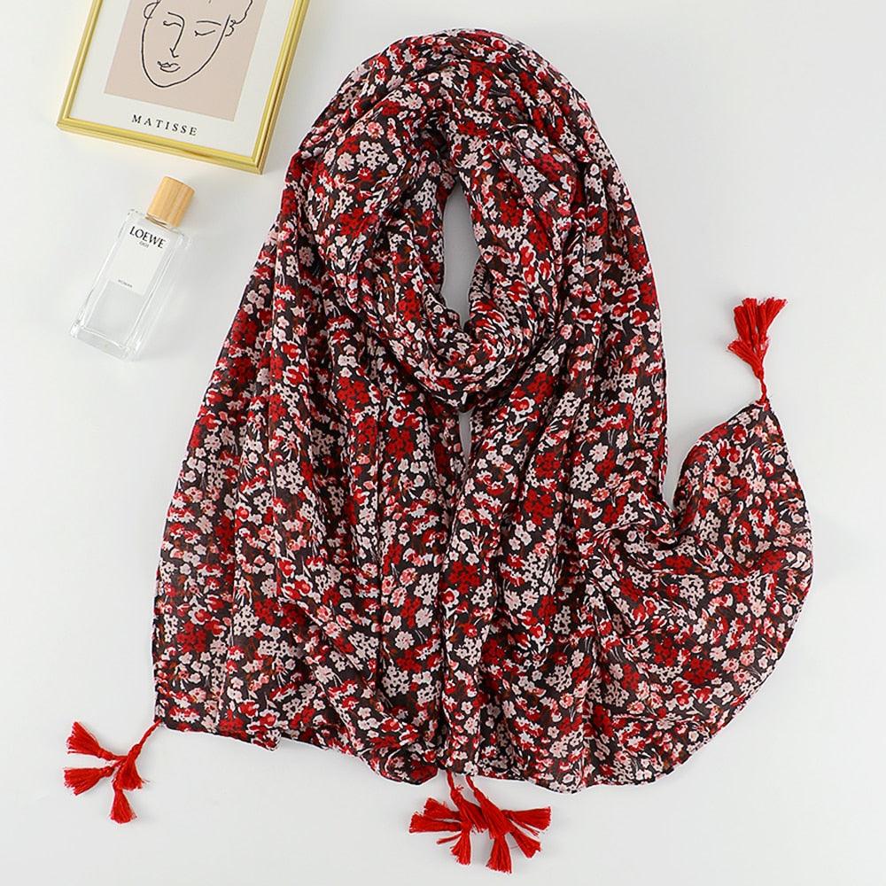 Foulard en coton floral rouge avec pampilles assorties