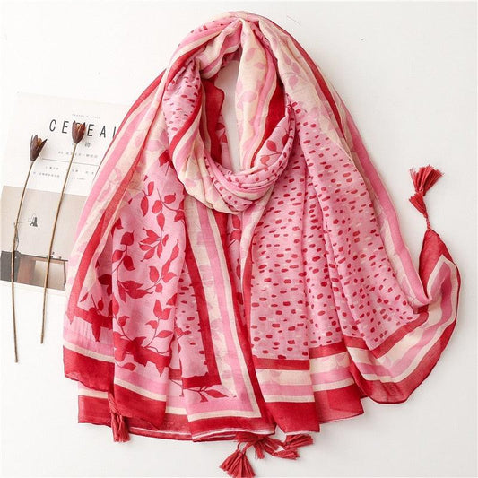 Foulard en coton rose et rouge à motif floral