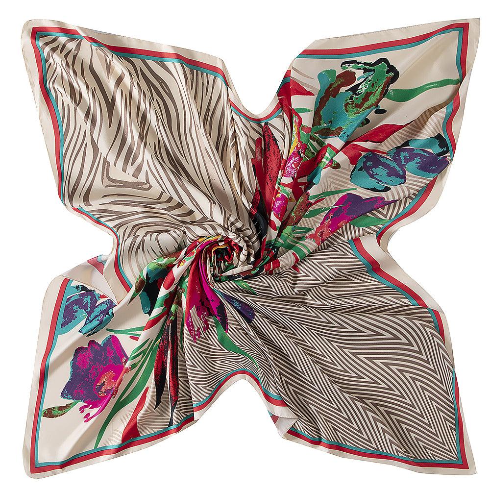 Foulard en soie à motif floral