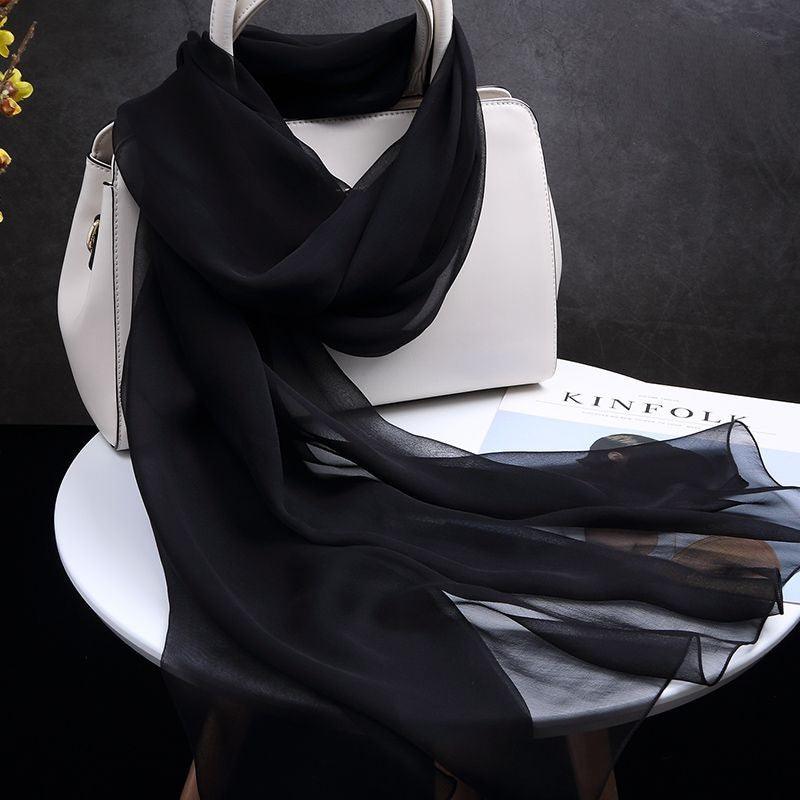 Foulard en Soie Noire Naturelle