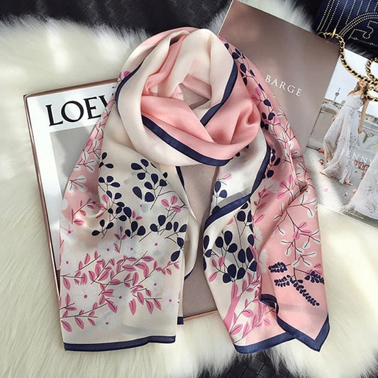 Foulard Rose et Bleu Floral en Édition Limitée