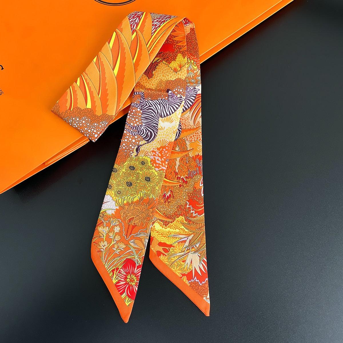 Foulard en soie "Zebra In Flowers" Orange