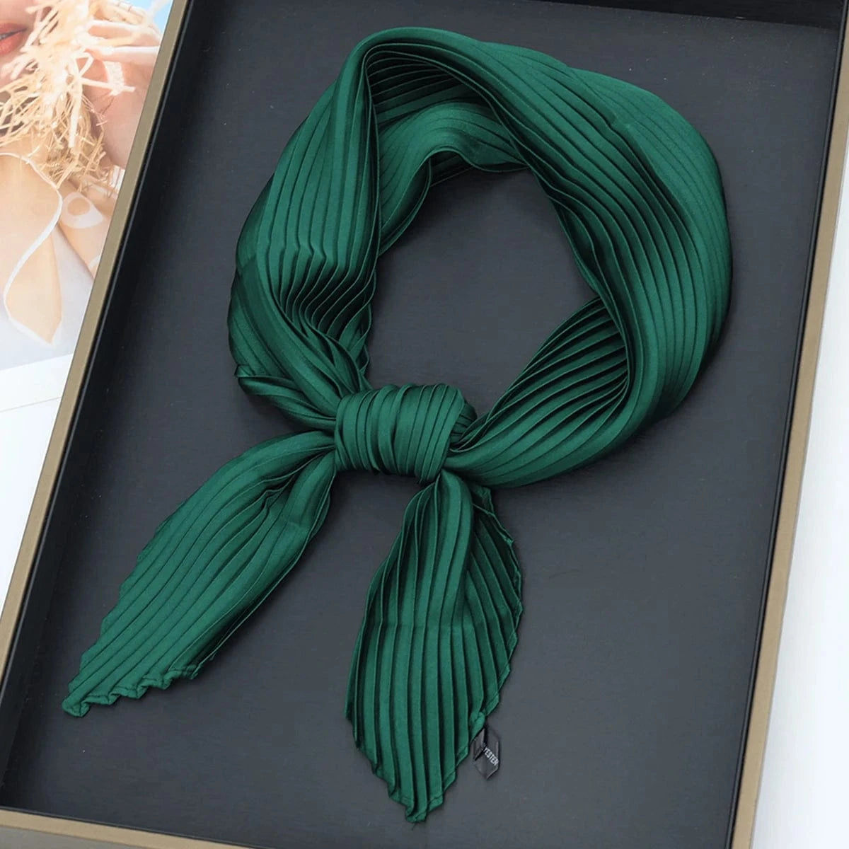 Foulard Plissé Élégant en Texture Raffinée Vert / 70x70cm