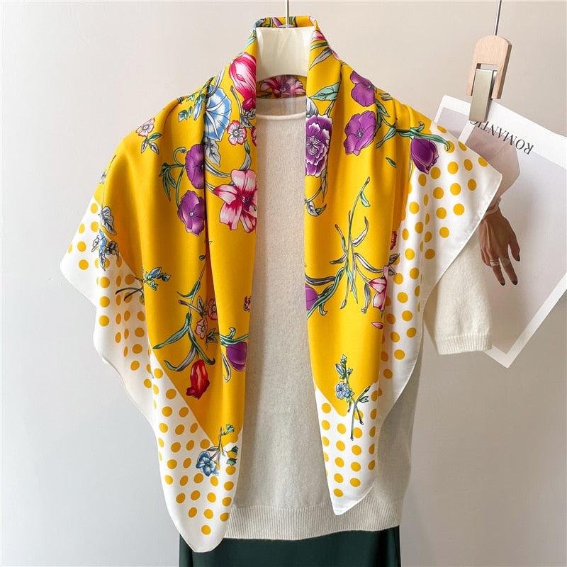 Foulard Serenity : Sergé avec motifs floraux et pois Jaune