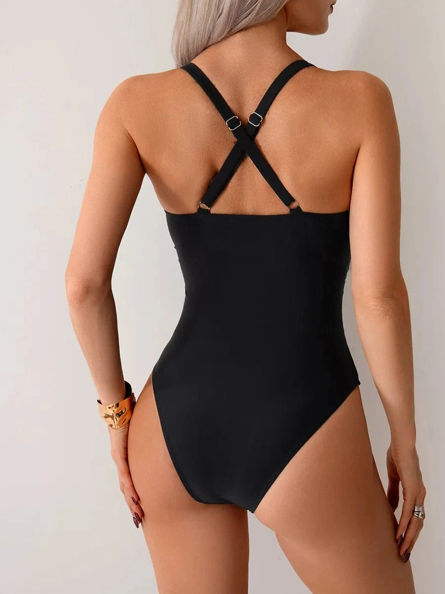 Maillot de Bain Élégance Ajourée Unique : Confort et Style Assuré