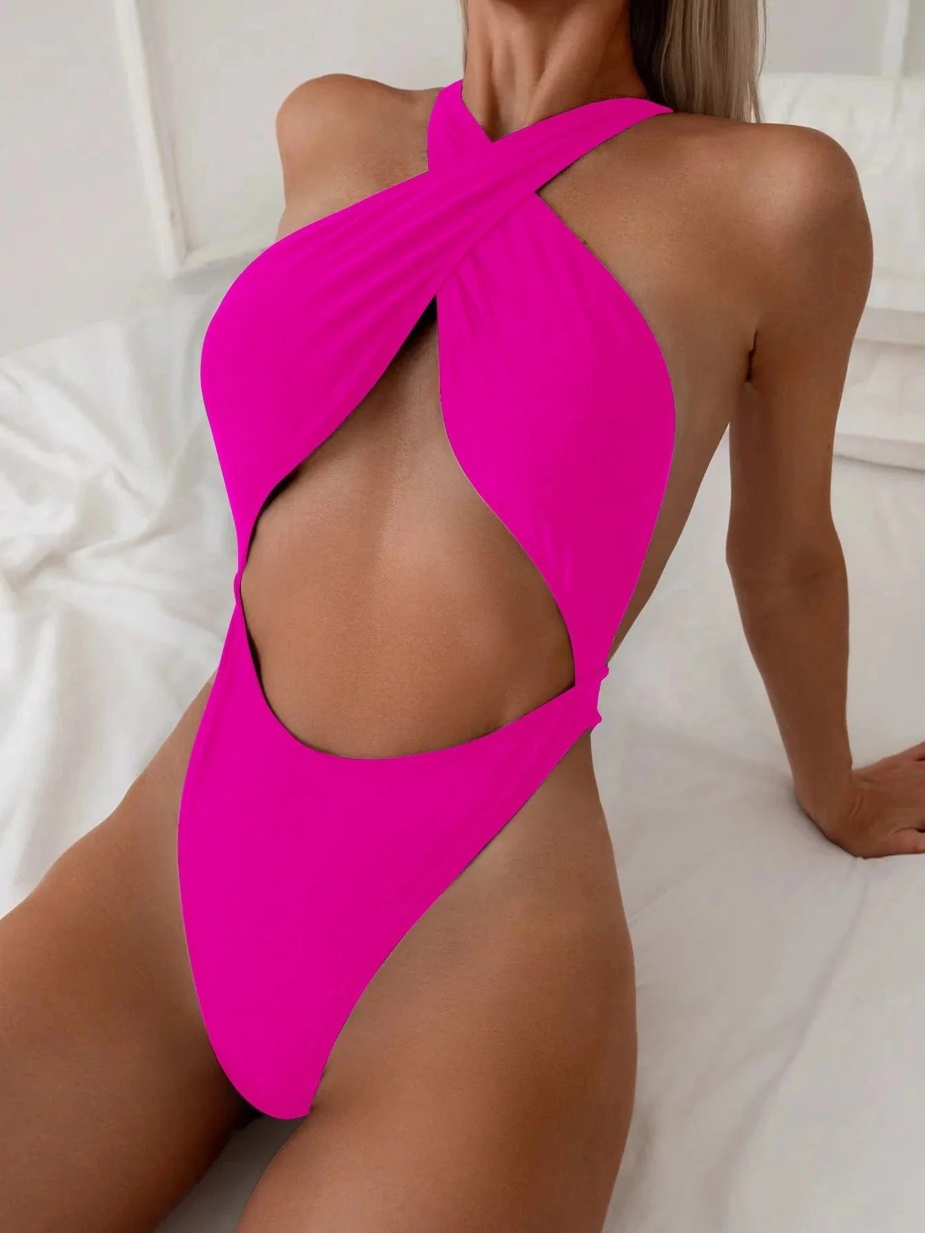 Maillot de Bain Une Pièce Échancré à Encolure Croisée pour Élégance Inégalée Rose / XS