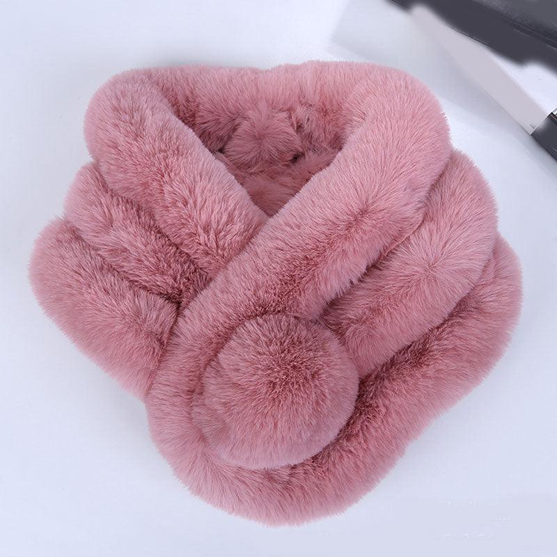 Snood Luxe en Fausse Fourrure avec Pompon