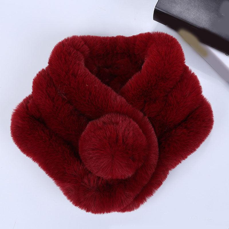 Snood Luxe en Fausse Fourrure avec Pompon Bordeaux